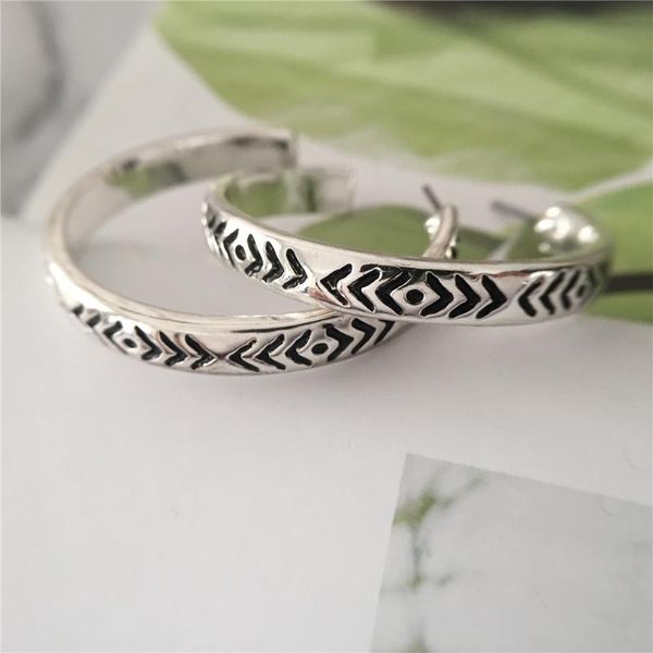 hoop & huggie casual women earring gold color plating black textured for girl, Golden;silver
hoop & huggie casual women earring gold color plating black textured for girl, Golden;silver
