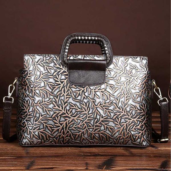 new style retro pearlite layer women's handbag female handmade head layer leather messenger bags lady leisure elegant tote bags
new style retro pearlite layer women's handbag female handmade head layer leather messenger bags lady leisure elegant tote bags