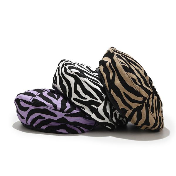 2020 women girl beret french artist warm zebra stripe hat cap vintage plain beret hats 3 color chic lady autumn winter caps, Blue;gray
2020 women girl beret french artist warm zebra stripe hat cap vintage plain beret hats 3 color chic lady autumn winter caps, Blue;gray
