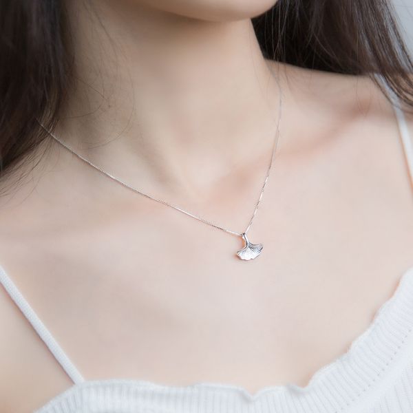 women chain necklaces literature art ginkgo biloba clavicle short sweet necklace wholesale leaves charm pendants bijoux jewelry, Silver
women chain necklaces literature art ginkgo biloba clavicle short sweet necklace wholesale leaves charm pendants bijoux jewelry, Silver