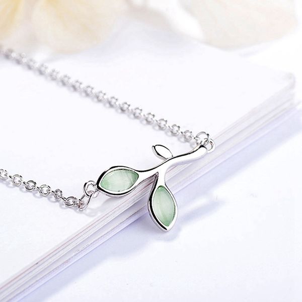 japanese and korean version of the simple jewelry opal green leaf bracelet for women girl bracelet, Black
japanese and korean version of the simple jewelry opal green leaf bracelet for women girl bracelet, Black