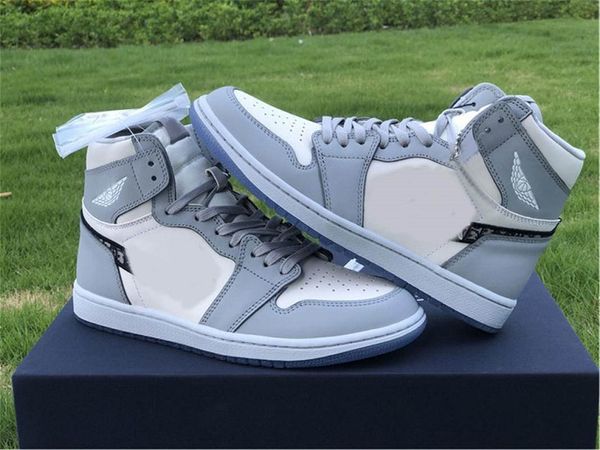 new 1 high og grey mens women casual shoes 1 low og wolf grey 1s sail pn dust white cn8608-002 men women shoes cn8607-002 with box
new 1 high og grey mens women casual shoes 1 low og wolf grey 1s sail pn dust white cn8608-002 men women shoes cn8607-002 with box