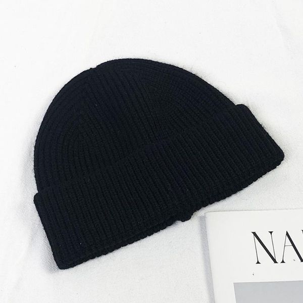 new autumn and winter knitted hat dome men's and women's woolen caps warm caps fashion cold hats
new autumn and winter knitted hat dome men's and women's woolen caps warm caps fashion cold hats