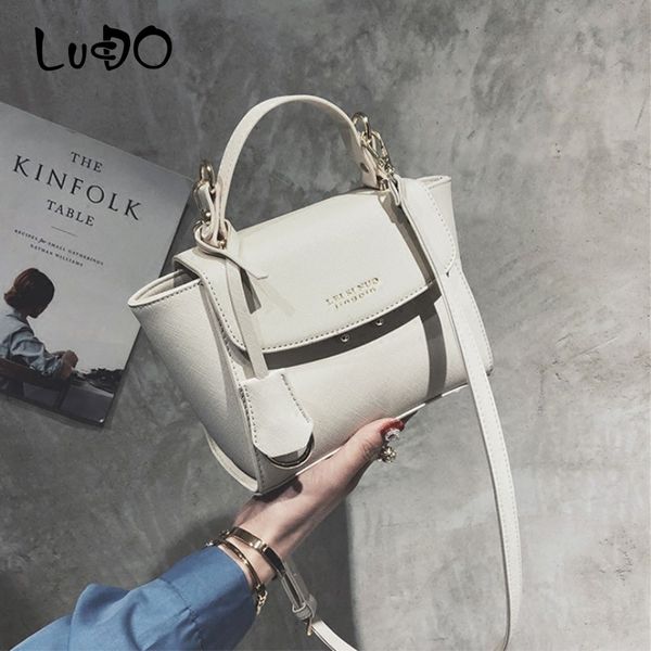 2020 europe and america luxury handbag for women small tassel totes bag quality messenger shoulder crossbody bags bolsos mujer
2020 europe and america luxury handbag for women small tassel totes bag quality messenger shoulder crossbody bags bolsos mujer