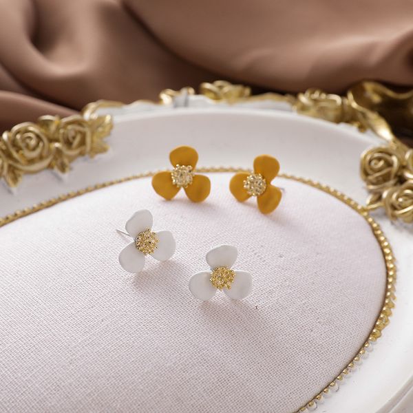2020 summer new colorful flower stud earrings for wmomen girls cute small gold color metal statement earrings jewelry oorbellen, Golden;silver
2020 summer new colorful flower stud earrings for wmomen girls cute small gold color metal statement earrings jewelry oorbellen, Golden;silver