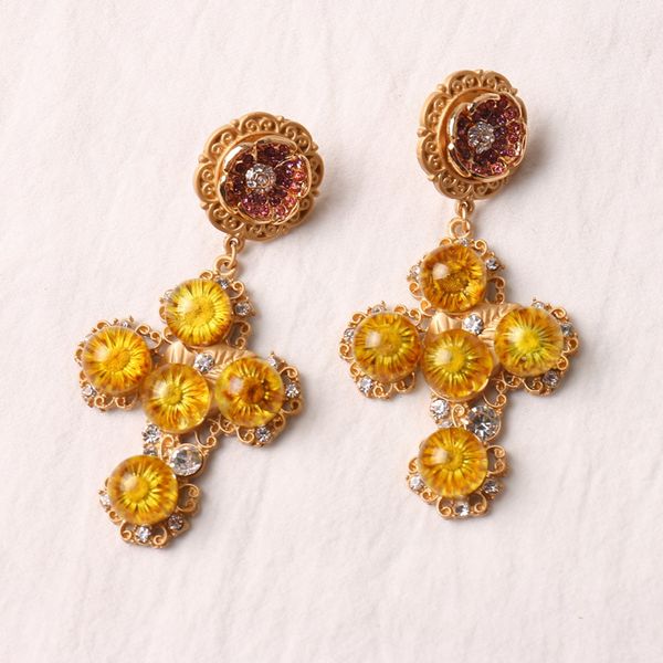 stud luxury yellow earrings japan and south korea super flash personality crystal cross female 709, Golden;silver
stud luxury yellow earrings japan and south korea super flash personality crystal cross female 709, Golden;silver