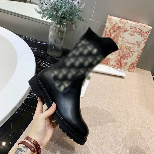 women martin booties platform insole sock boots femmes new fashion winter black boots with letter leather ankle boot stiefel
women martin booties platform insole sock boots femmes new fashion winter black boots with letter leather ankle boot stiefel