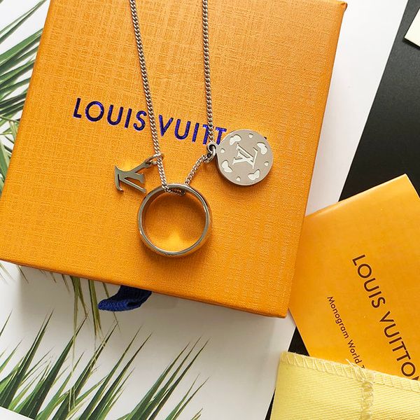 punk miami cuban choker necklace colar hip hop big thick chunky chain fashion queen coin pendant necklace women jewelry, Silver
punk miami cuban choker necklace colar hip hop big thick chunky chain fashion queen coin pendant necklace women jewelry, Silver