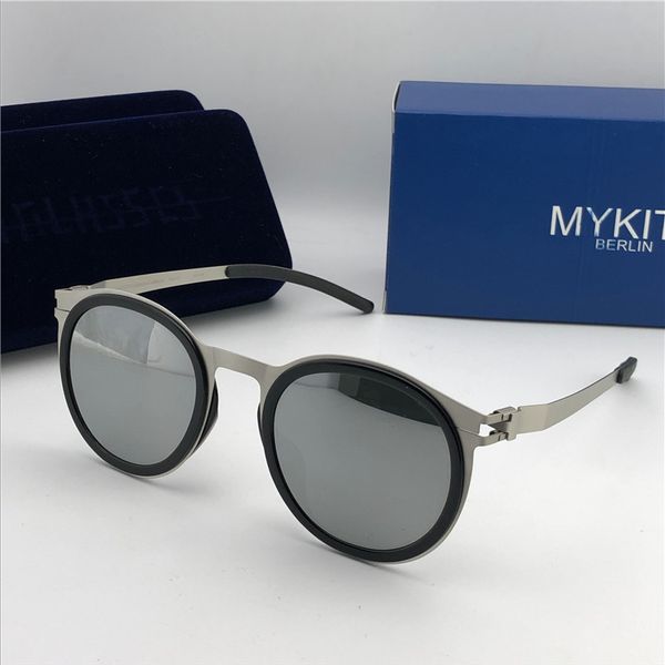 new mykita sunglasses ultralight frame without screws mkt dd2 round frame flap men brand designer sunglasses coating mirror lens, White;black
new mykita sunglasses ultralight frame without screws mkt dd2 round frame flap men brand designer sunglasses coating mirror lens, White;black