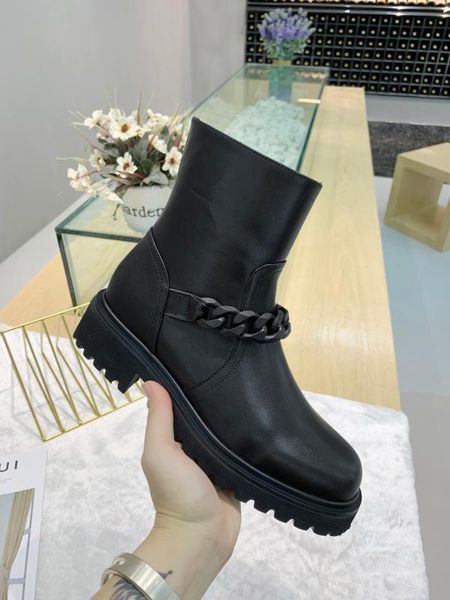2020 new boots women's autumn handsome chain boots england style leather was thin trend in the, Black
2020 new boots women's autumn handsome chain boots england style leather was thin trend in the, Black