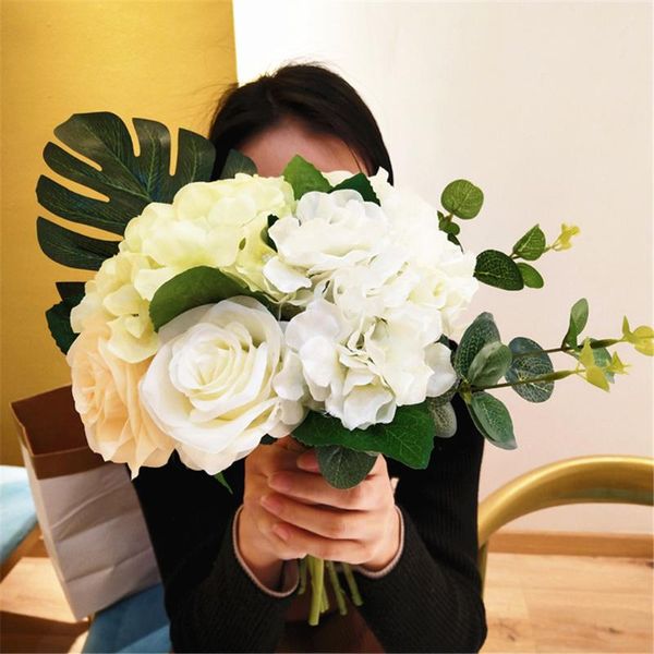 artificial rose bouquet simulation flowers floral ornaments wedding bridal bouquet household table decoration ornaments
artificial rose bouquet simulation flowers floral ornaments wedding bridal bouquet household table decoration ornaments