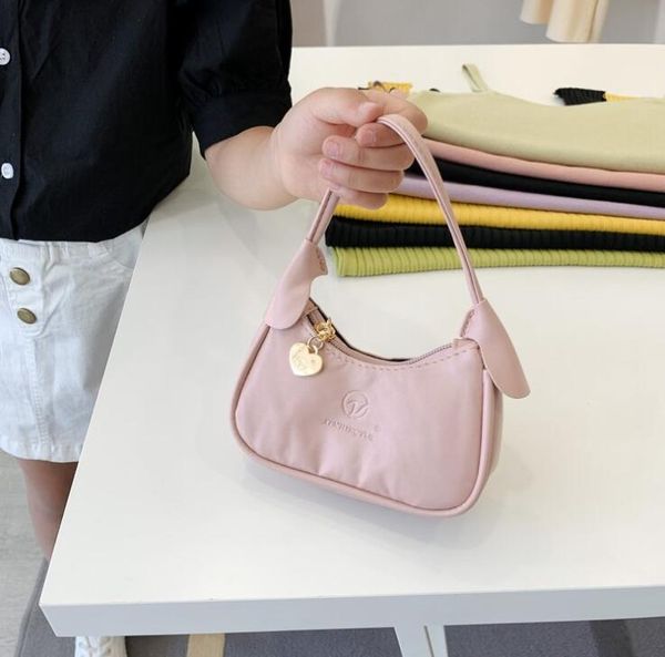2020 fashion cute children handbag girl princess small one shoulder bags lolita style bag
2020 fashion cute children handbag girl princess small one shoulder bags lolita style bag