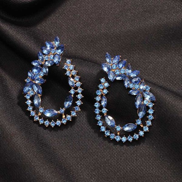 stud ztech luxury blue crystal/rhinestone big oval earrings for women girls wedding party jewellry maxi wholesale, Golden;silver
stud ztech luxury blue crystal/rhinestone big oval earrings for women girls wedding party jewellry maxi wholesale, Golden;silver