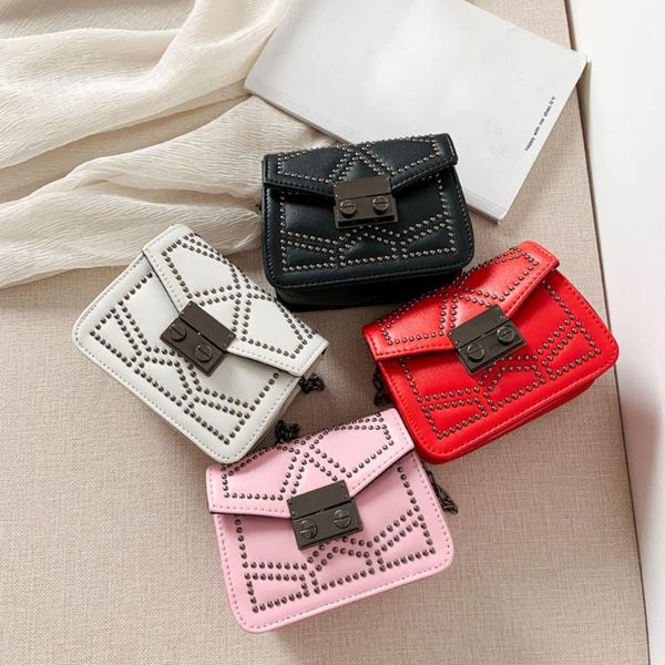 women bag 2020 handbags women fashion geometric retro wide shoulder strap messenger bag purse simple style crossbody bags 3.19
women bag 2020 handbags women fashion geometric retro wide shoulder strap messenger bag purse simple style crossbody bags 3.19