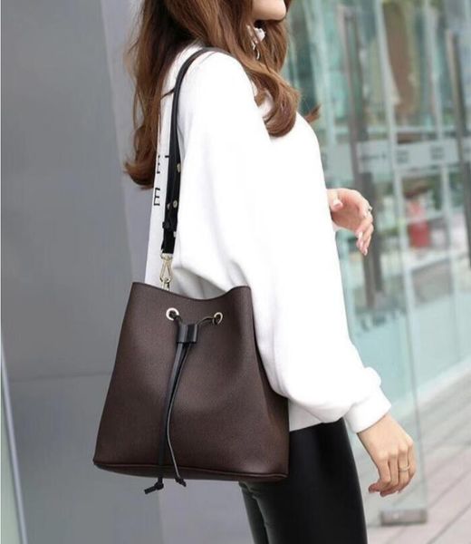 2019 famous handbags bags printing leather bucket bag l41416 crossbody shoulder flower bag women qenil, Red;black
2019 famous handbags bags printing leather bucket bag l41416 crossbody shoulder flower bag women qenil, Red;black
