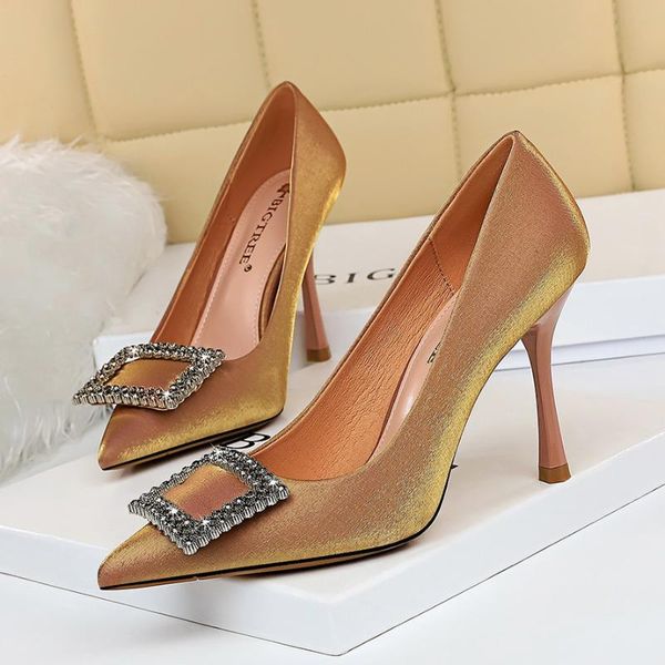big size pump women metal buckle heels shoes fashion silk slip on slide high heel pumps pointed toe stilettos zapatos de mujer, Black
big size pump women metal buckle heels shoes fashion silk slip on slide high heel pumps pointed toe stilettos zapatos de mujer, Black