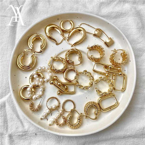 fashion pearl metal irregular geometric hoop earrings for women twist circle brass chunky hoops punk statement earrings, Golden;silver
fashion pearl metal irregular geometric hoop earrings for women twist circle brass chunky hoops punk statement earrings, Golden;silver