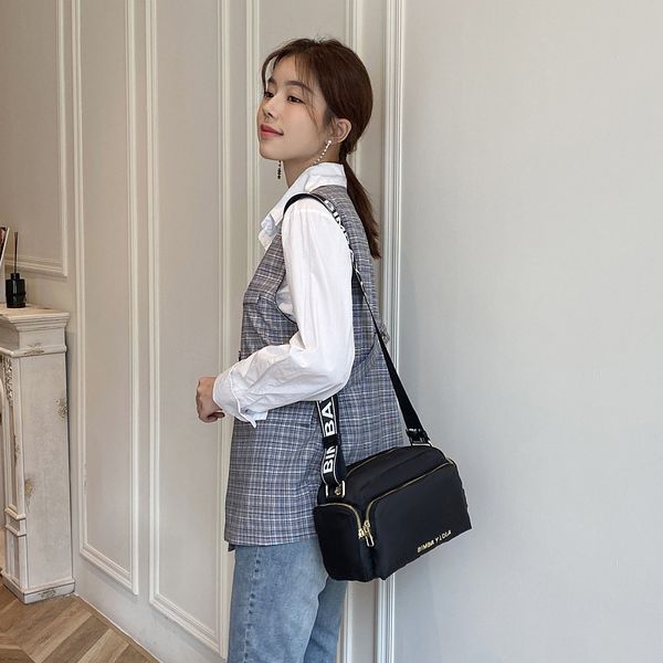 new designer luxury women handbags famous spain fashion shoulder bags crossbody soho bag disco shoulder bag
new designer luxury women handbags famous spain fashion shoulder bags crossbody soho bag disco shoulder bag