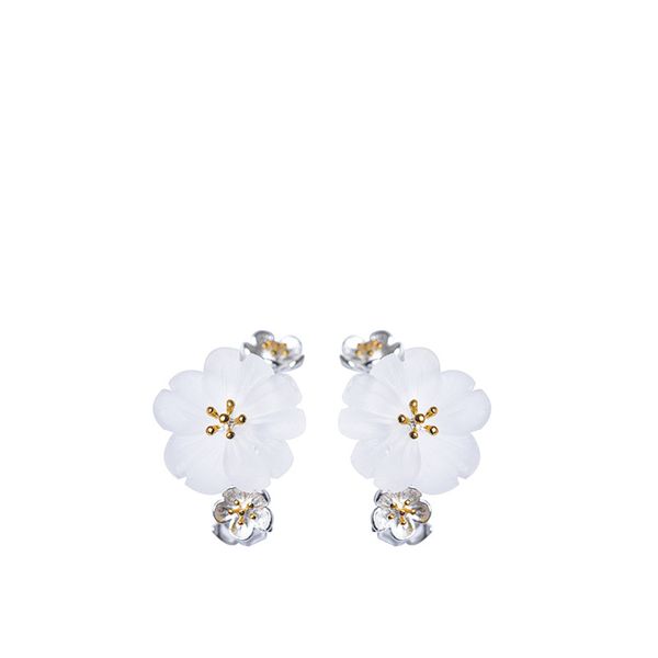 s925 sterling silver earrings women's plum blossom literary and artistic retro Chinese flowers antique and beautiful temperament ears
s925 sterling silver earrings women's plum blossom literary and artistic retro Chinese flowers antique and beautiful temperament ears