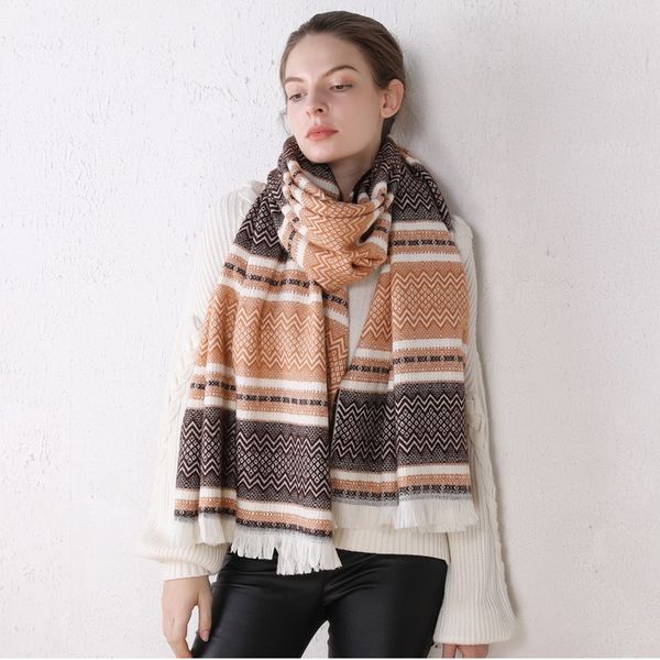 scarves autumn and winter 2021 cache geometric wavy jacquard women's scarf retro fashion thickened shawl student soft, Blue;gray
scarves autumn and winter 2021 cache geometric wavy jacquard women's scarf retro fashion thickened shawl student soft, Blue;gray