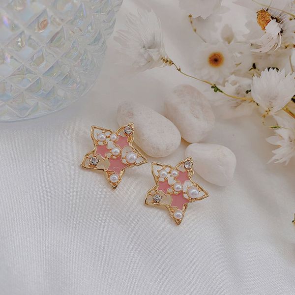 girls sweet pentagram imitation pearls ornament earrings pink oil rhinestones studs hollow out star earrings jewelry for holiday, Golden;silver
girls sweet pentagram imitation pearls ornament earrings pink oil rhinestones studs hollow out star earrings jewelry for holiday, Golden;silver