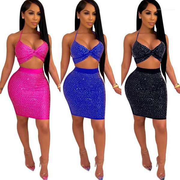 шея 2pcs платья женщин конструктора два бюстье холтер backless без бретелек высокая талия scald дрель платье sexy v, White
шея 2pcs платья женщин конструктора два бюстье холтер backless без бретелек высокая талия scald дрель платье sexy v, White