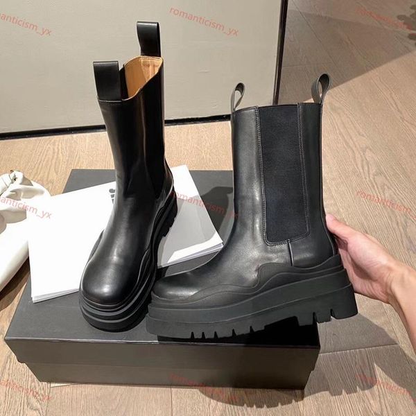 new fashion marque booties tire boots women platform chunky boot lady boot luxe design women boots mid-calf desig boots size 35-40, Black;red
new fashion marque booties tire boots women platform chunky boot lady boot luxe design women boots mid-calf desig boots size 35-40, Black;red
