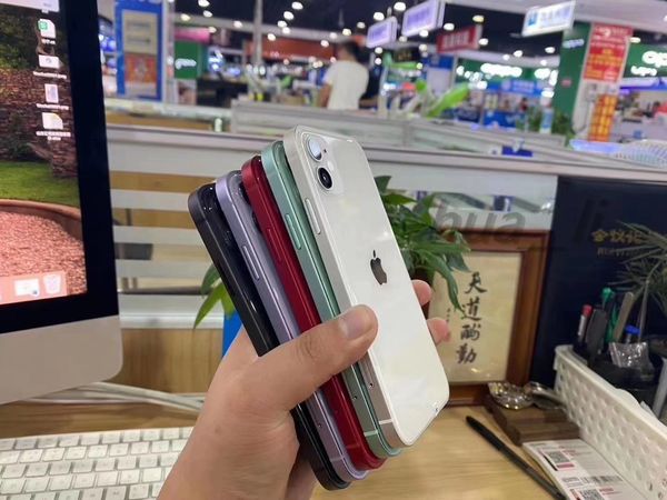 2020 refurbished original unlocked iphone xr in iphone 12 style with face id ram 3gb rom 64gb/128gb/256gb 1pcs
2020 refurbished original unlocked iphone xr in iphone 12 style with face id ram 3gb rom 64gb/128gb/256gb 1pcs
