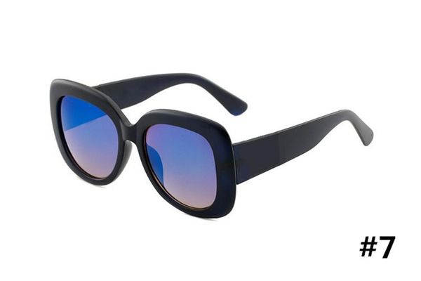 the latest popular fashionable and beautiful retro girl sunglasses, designer design brand high-quality women sunglasses, White;black
the latest popular fashionable and beautiful retro girl sunglasses, designer design brand high-quality women sunglasses, White;black