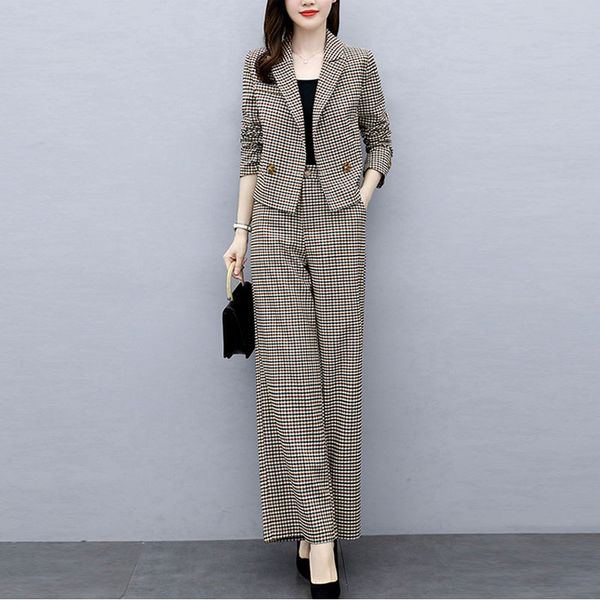 high-quality plaid women' autumn new temperament was thin short suit suit temperament fashion casual wide-leg trousers two-piece, White
high-quality plaid women' autumn new temperament was thin short suit suit temperament fashion casual wide-leg trousers two-piece, White