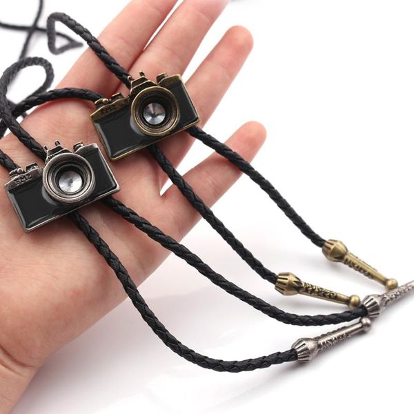 2020 fashion vintage mini camera necklace cowhide rope men women long sweater chain pendant necklace gift jewelry ing, Silver
2020 fashion vintage mini camera necklace cowhide rope men women long sweater chain pendant necklace gift jewelry ing, Silver