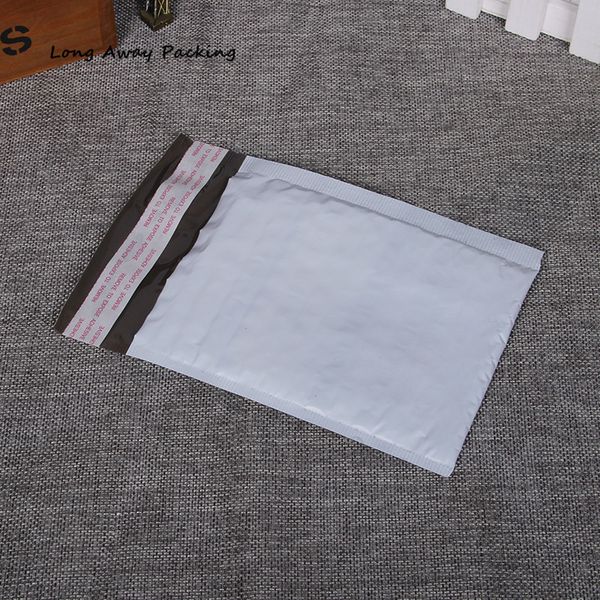 gift wrap 50pcs/lot strong white poly usable space bubble mailer envelopes padded mailing bag self sealing
gift wrap 50pcs/lot strong white poly usable space bubble mailer envelopes padded mailing bag self sealing