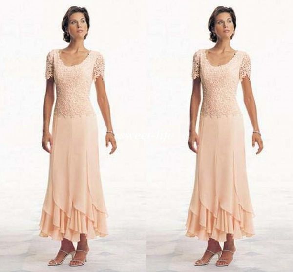 2020 modern plus size mother of the bride dresses short sleeve scoop chiffon a-line tea length orange custom made evening gowns formal dress, Black;red 
2020 modern plus size mother of the bride dresses short sleeve scoop chiffon a-line tea length orange custom made evening gowns formal dress, Black;red