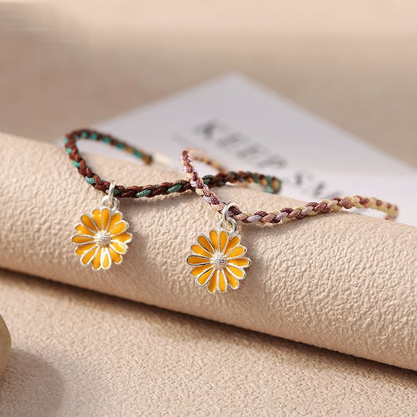 charm bracelets fashion product fantasy color woven simple small daisy wild bracelet, Golden;silver
charm bracelets fashion product fantasy color woven simple small daisy wild bracelet, Golden;silver