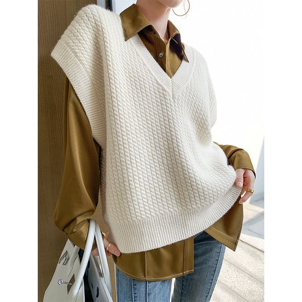 autumn winter loose women sleeveless sweater chic v-neck twisted ladies solid knitted pullover vests femme 2020, White;black
autumn winter loose women sleeveless sweater chic v-neck twisted ladies solid knitted pullover vests femme 2020, White;black