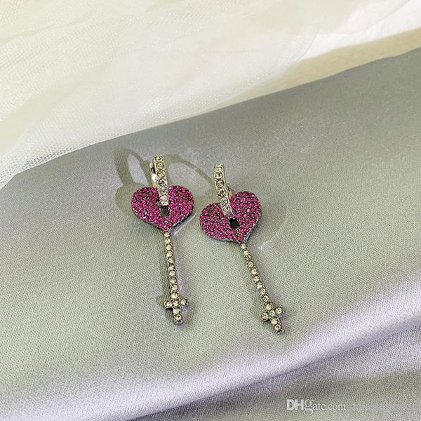bling bling rhinestone key hoop earring women crystal heart key earring for gift party jewelry, Golden;silver
bling bling rhinestone key hoop earring women crystal heart key earring for gift party jewelry, Golden;silver