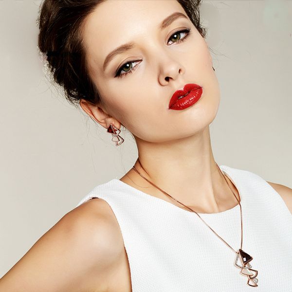 creative fashion triangle crystal pendant hollow mosaic rhinestone necklace female temperament wild couple student necklace, Silver
creative fashion triangle crystal pendant hollow mosaic rhinestone necklace female temperament wild couple student necklace, Silver