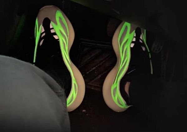 azareth 700 v3 kanye west mens running shoes azael bone 380 blue oat mist alien men womens sports sneakers chaussures zapatos
azareth 700 v3 kanye west mens running shoes azael bone 380 blue oat mist alien men womens sports sneakers chaussures zapatos