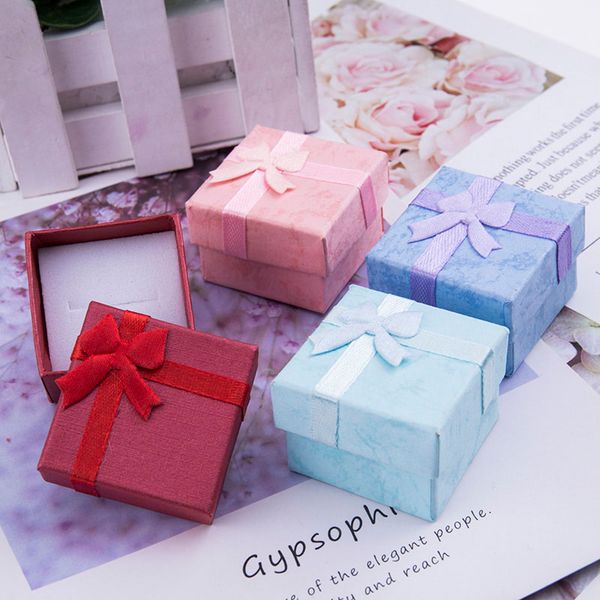 jewelry pouches, bags fashion box 4*4cm small square storage rings earrings display paper free, Pink;blue
jewelry pouches, bags fashion box 4*4cm small square storage rings earrings display paper free, Pink;blue