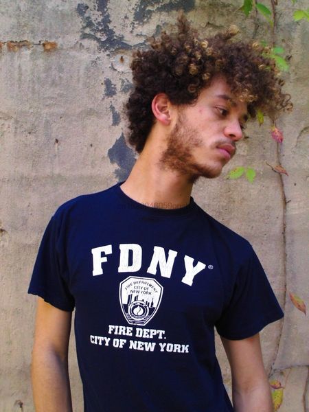 fire department new york city navy 100% cotton size m t-shirt 
fire department new york city navy 100% cotton size m t-shirt