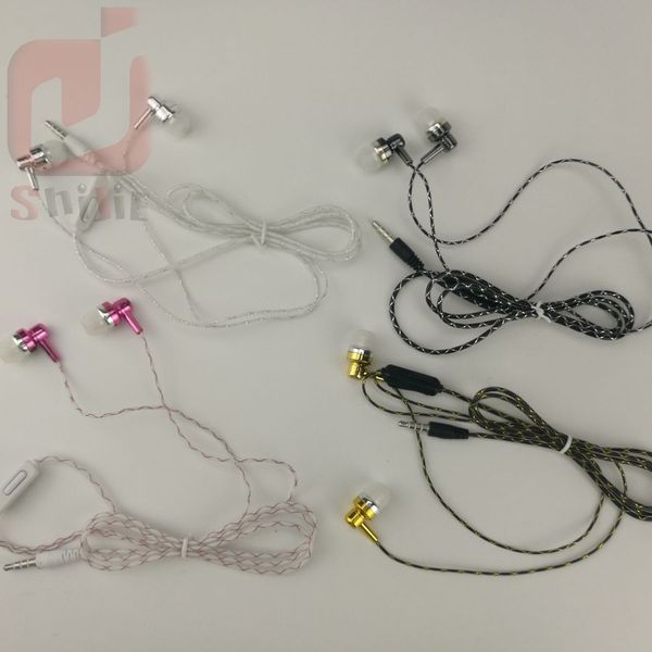 1.1m earphone headset stereo music earphones headsets with microphone for iphone articles displayed on sidewalk floor 500ps/lot
1.1m earphone headset stereo music earphones headsets with microphone for iphone articles displayed on sidewalk floor 500ps/lot