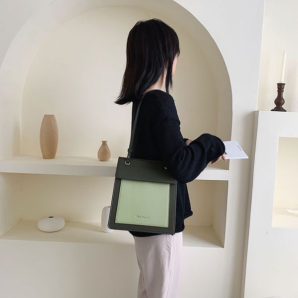 textured shoulder bag handbag tide korean version of the wild popular bag high-end fashion
textured shoulder bag handbag tide korean version of the wild popular bag high-end fashion