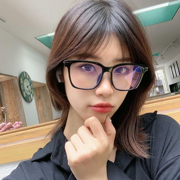 fashion women men computer glasses spectacle frame anti blue ray clear lens eyeglasses thick frame classic vintage eyewear, White;black
fashion women men computer glasses spectacle frame anti blue ray clear lens eyeglasses thick frame classic vintage eyewear, White;black