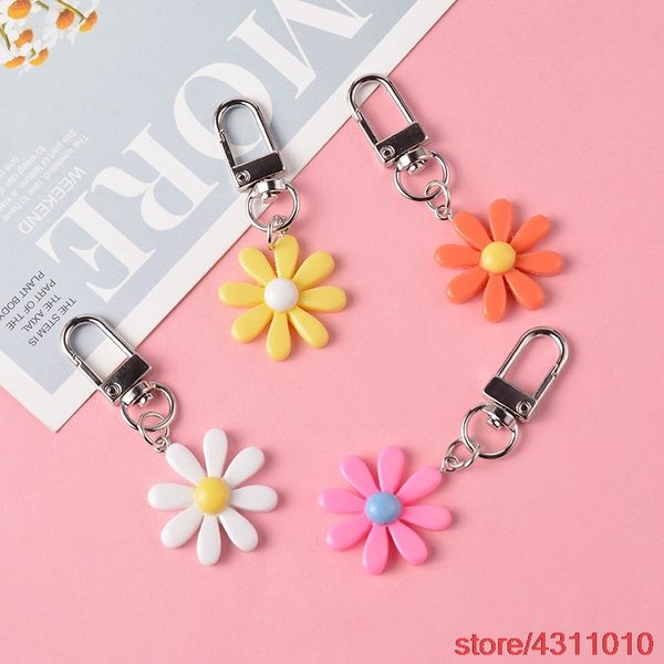 resin daisy flower keychain cute keychain colorful headphone cover keyring for girl women cartoon bag pendants car key chain, Silver
resin daisy flower keychain cute keychain colorful headphone cover keyring for girl women cartoon bag pendants car key chain, Silver