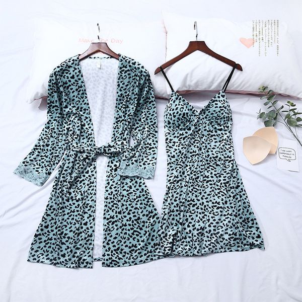 women's sleepwear women kimono gown nightdress home clothes 2021 leopard robe set velour 2pcs soft velvet nightgown bathrobe, Black;red
women's sleepwear women kimono gown nightdress home clothes 2021 leopard robe set velour 2pcs soft velvet nightgown bathrobe, Black;red