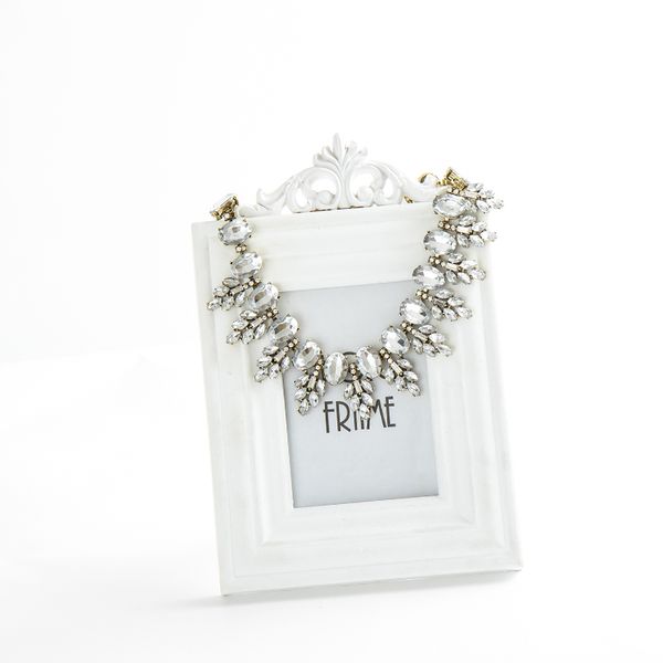 синий rhinestone воротник ожерелье женщины короткие ключицы ретро изысканный элегантный ювелирные изделия ожерелья леди мода bijoux, Golden;silver
синий rhinestone воротник ожерелье женщины короткие ключицы ретро изысканный элегантный ювелирные изделия ожерелья леди мода bijoux, Golden;silver