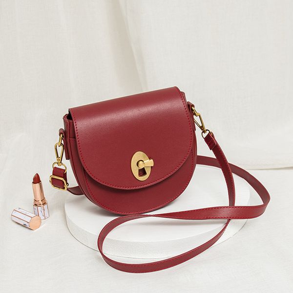 качество pu кожаные сумки для женщин 2020 crossbody плеча сумка женщины сумки сплошной цвет креста тела сумка
качество pu кожаные сумки для женщин 2020 crossbody плеча сумка женщины сумки сплошной цвет креста тела сумка