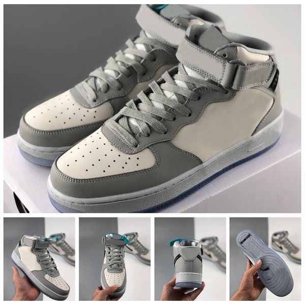 2020 new 1 high og grey mens running shoes women sneakers skateboard trainers sports embossed on the upper crystal bottom zapatos 36-45
2020 new 1 high og grey mens running shoes women sneakers skateboard trainers sports embossed on the upper crystal bottom zapatos 36-45