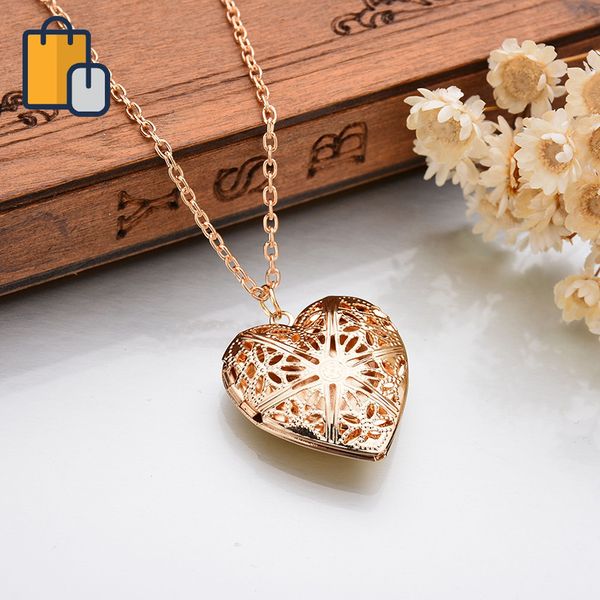 2020 new real shooting plated gold hollow heart-shaped pendant necklace women jewelry accessories cute p box, Silver
2020 new real shooting plated gold hollow heart-shaped pendant necklace women jewelry accessories cute p box, Silver
