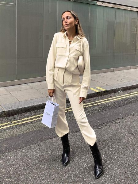 lapel neck long sleeve clothing fashion style casual apprel womens designer solid color panelled tshirts, White
lapel neck long sleeve clothing fashion style casual apprel womens designer solid color panelled tshirts, White